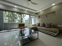 Blk 548 Jurong West Street 42 (Jurong West), HDB Executive #632437401